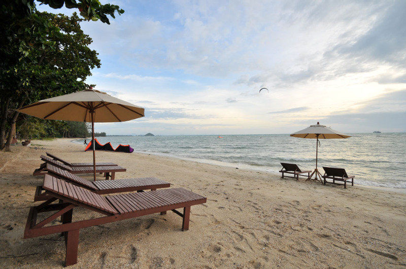 Grand Sea View Beach Resotel Lipa Noi Exterior foto